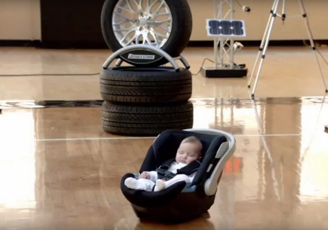 Cybex Aton в рекламе Bridgestone Cybex Aton в рекламе Bridgestone